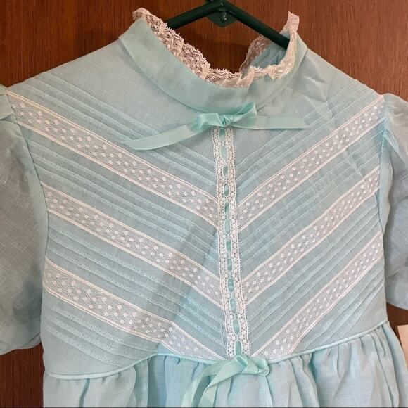 Deadstock new blue child’s dress - Picture 2 of 6